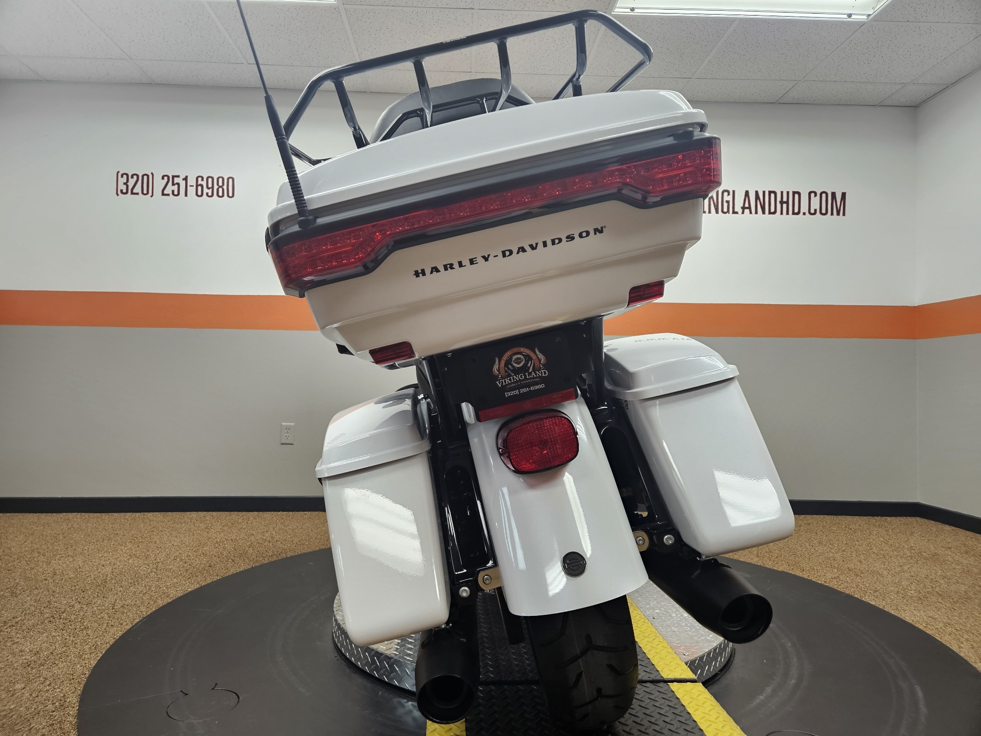 2024 Harley-Davidson ULTRA LIMITED in Sauk Rapids, Minnesota - Photo 8