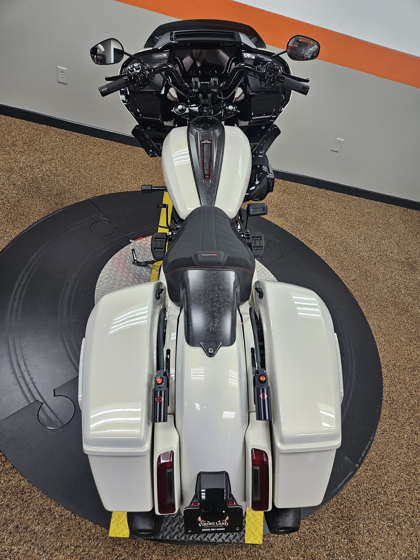 2024 Harley-Davidson CVO™ Road Glide® ST in Sauk Rapids, Minnesota - Photo 7