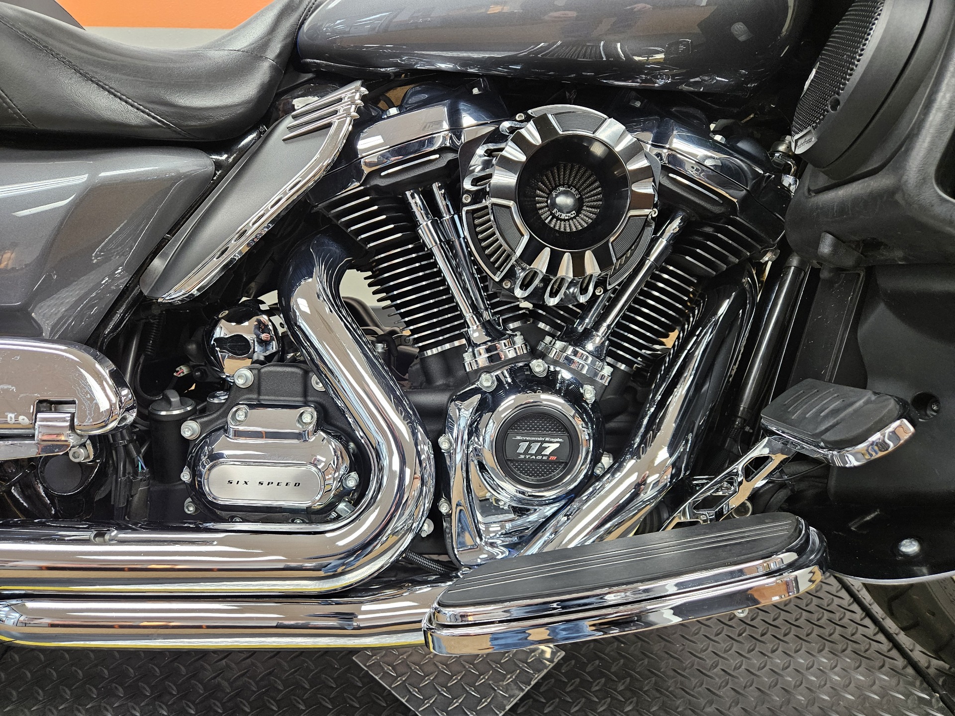 2021 Harley-Davidson Road Glide® Limited in Sauk Rapids, Minnesota - Photo 2