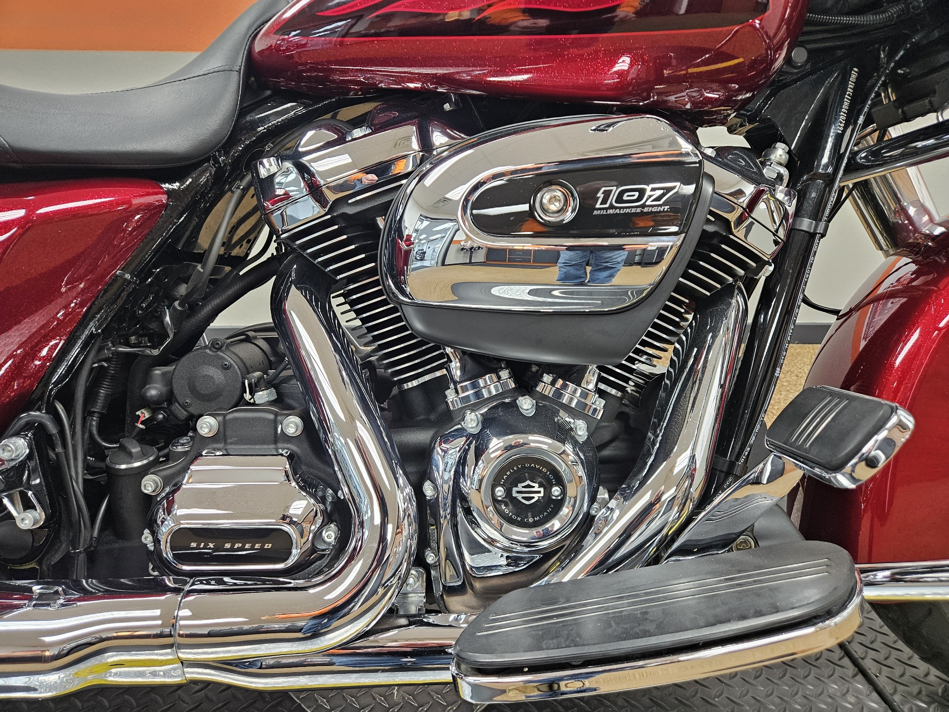2017 Harley-Davidson Street Glide® Special in Sauk Rapids, Minnesota - Photo 2