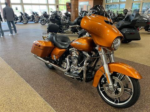 2014 Harley-Davidson Street Glide® in Sauk Rapids, Minnesota - Photo 5
