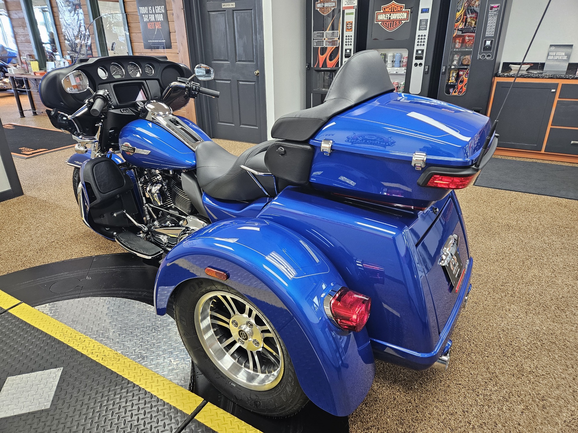 2024 Harley-Davidson Tri Glide® Ultra in Sauk Rapids, Minnesota - Photo 7