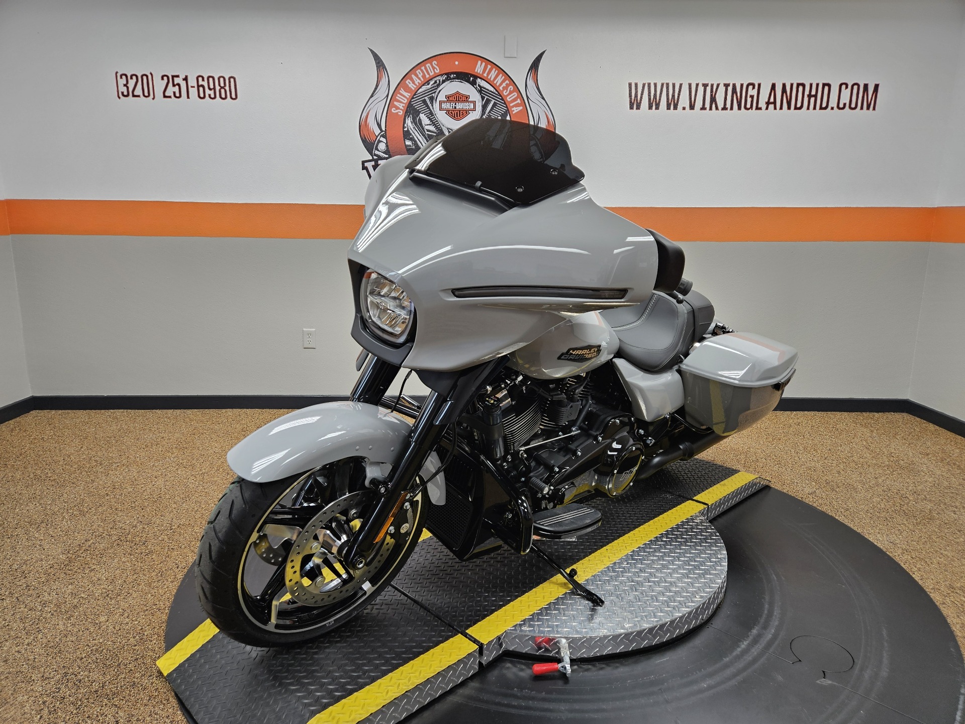 2024 Harley-Davidson Street Glide® in Sauk Rapids, Minnesota - Photo 9