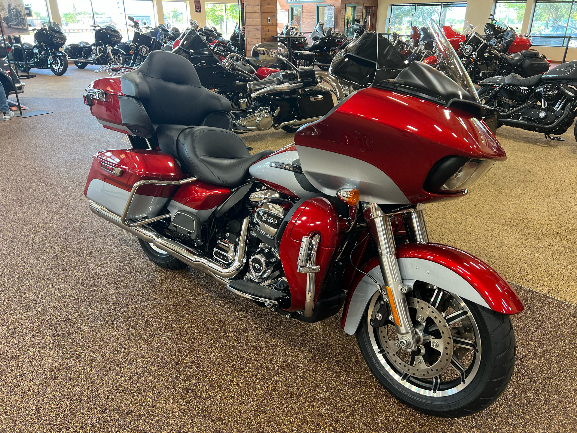 2019 Harley-Davidson Road Glide® Ultra in Sauk Rapids, Minnesota - Photo 5