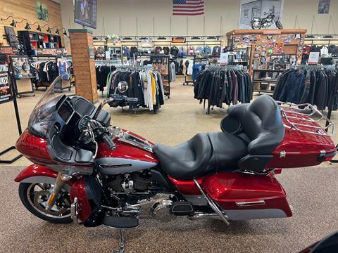 2019 Harley-Davidson Road Glide® Ultra in Sauk Rapids, Minnesota - Photo 12
