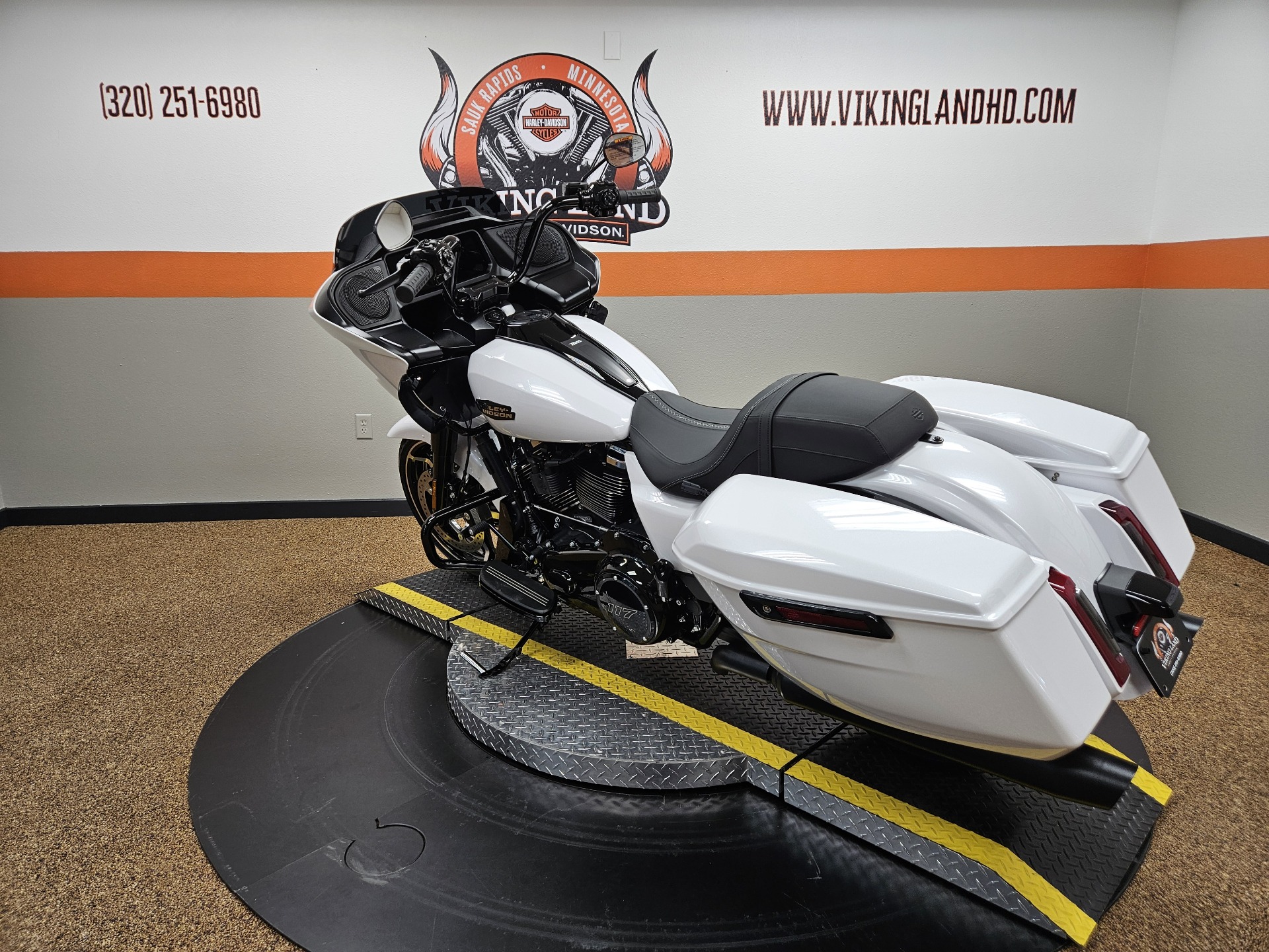 2024 Harley-Davidson Road Glide® in Sauk Rapids, Minnesota - Photo 12
