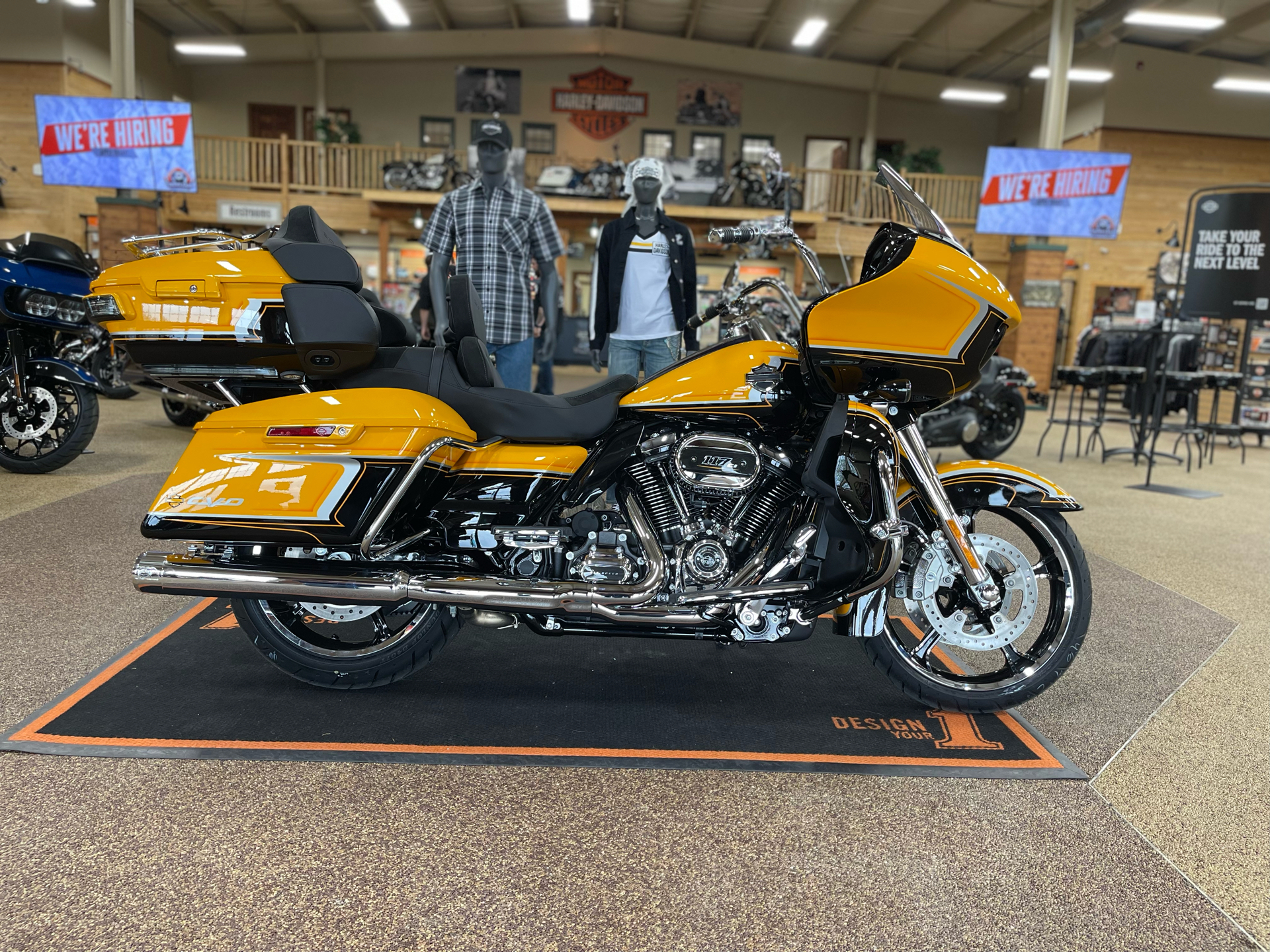 2022 Harley-Davidson CVO™ Road Glide® Limited in Sauk Rapids, Minnesota - Photo 1