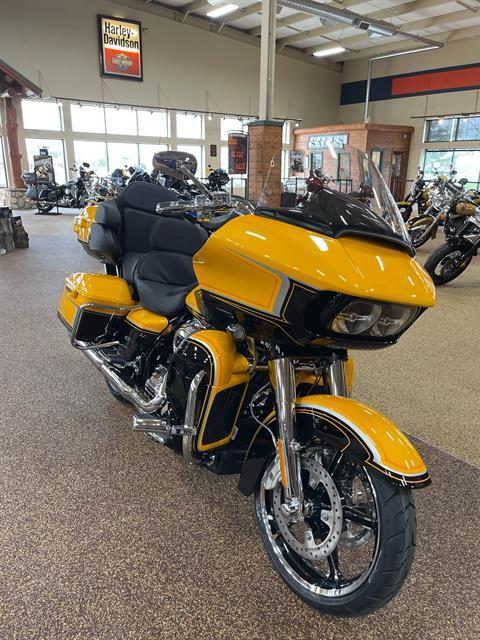 2022 Harley-Davidson CVO™ Road Glide® Limited in Sauk Rapids, Minnesota - Photo 6