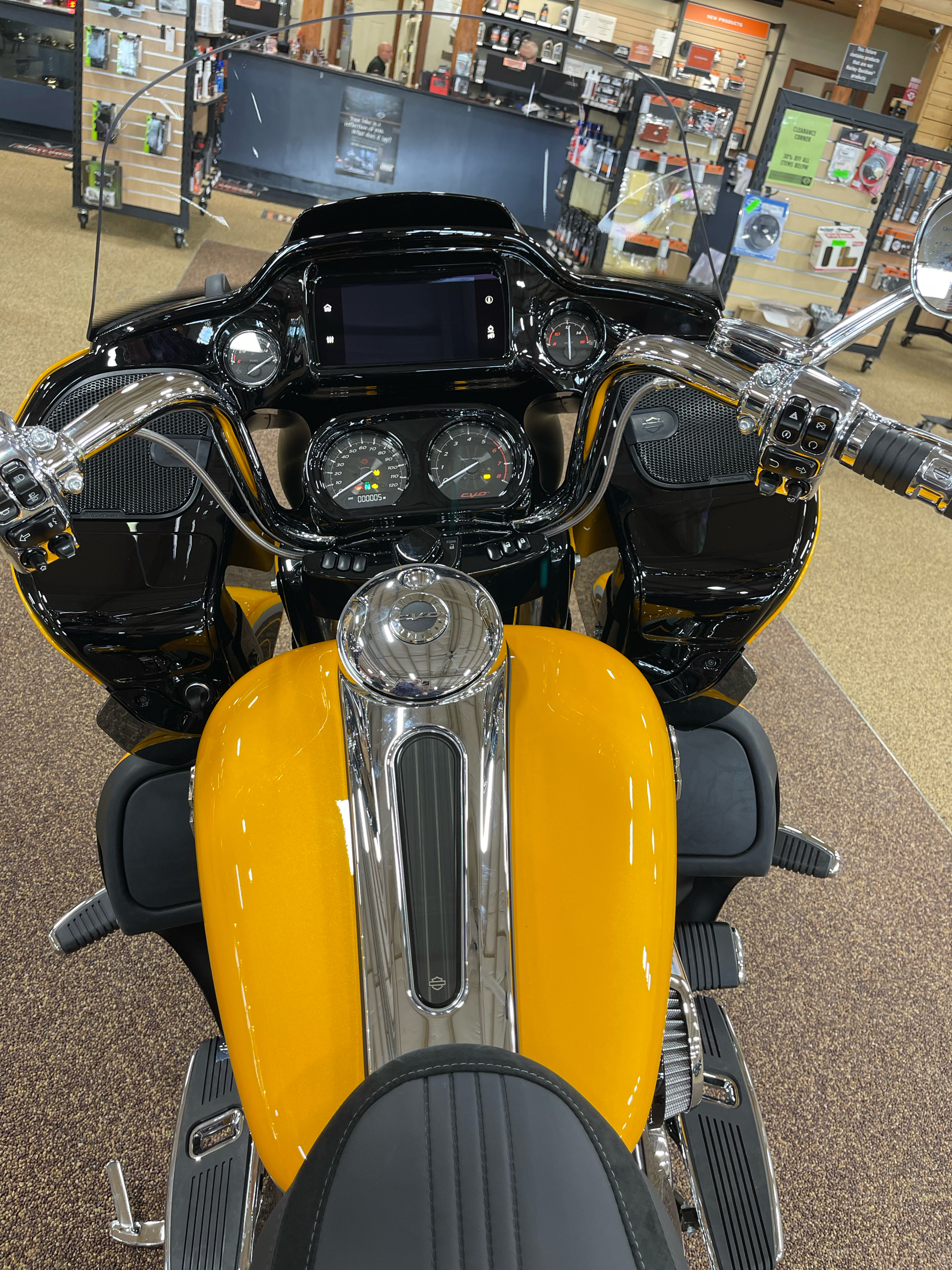 2022 Harley-Davidson CVO™ Road Glide® Limited in Sauk Rapids, Minnesota - Photo 19
