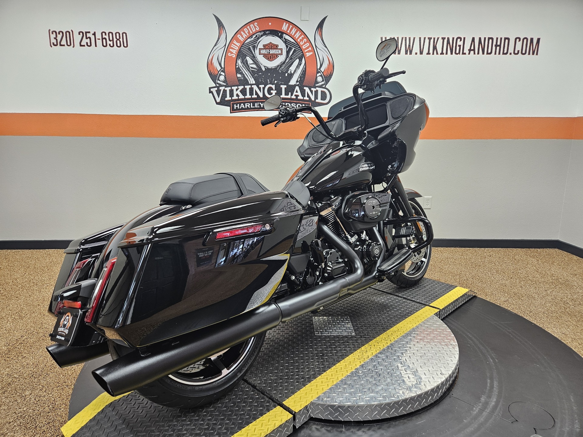 2024 Harley-Davidson Road Glide® in Sauk Rapids, Minnesota - Photo 9