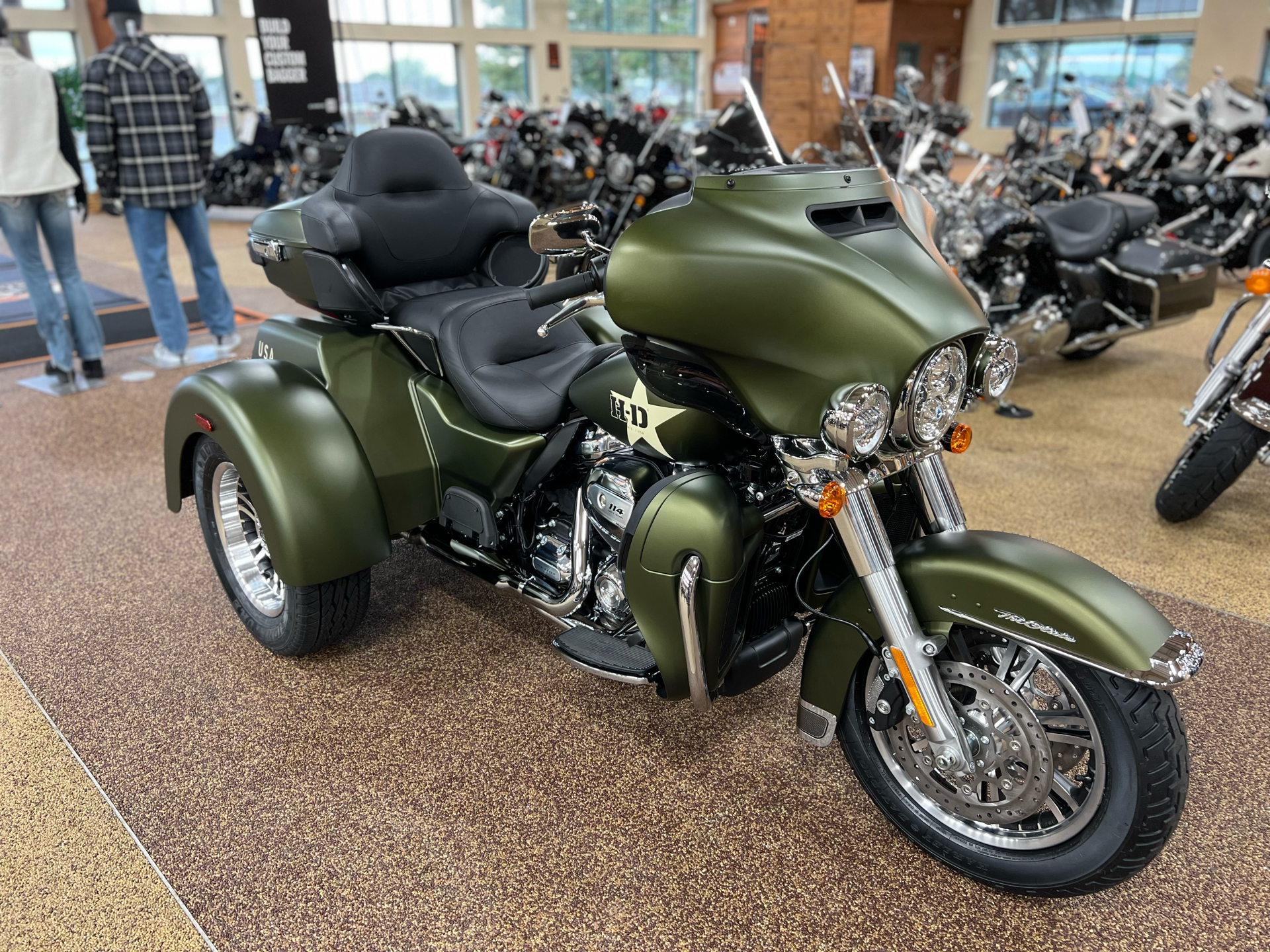 2022 Harley-Davidson Tri Glide Ultra (G.I. Enthusiast Collection) in Sauk Rapids, Minnesota - Photo 5