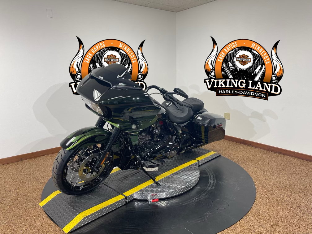 2022 Harley-Davidson CVO™ Road Glide® in Sauk Rapids, Minnesota - Photo 12