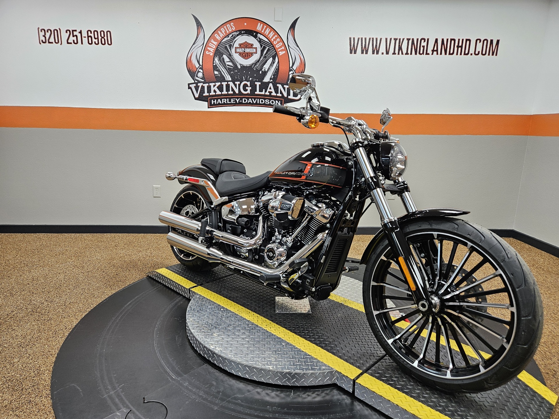 2024 Harley-Davidson Breakout® in Sauk Rapids, Minnesota - Photo 3
