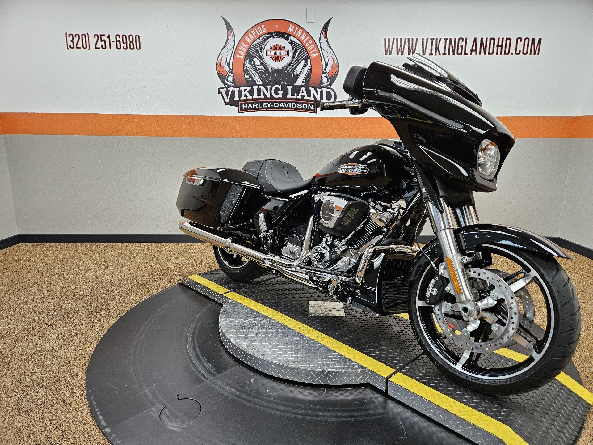 2024 Harley-Davidson Street Glide® in Sauk Rapids, Minnesota - Photo 3