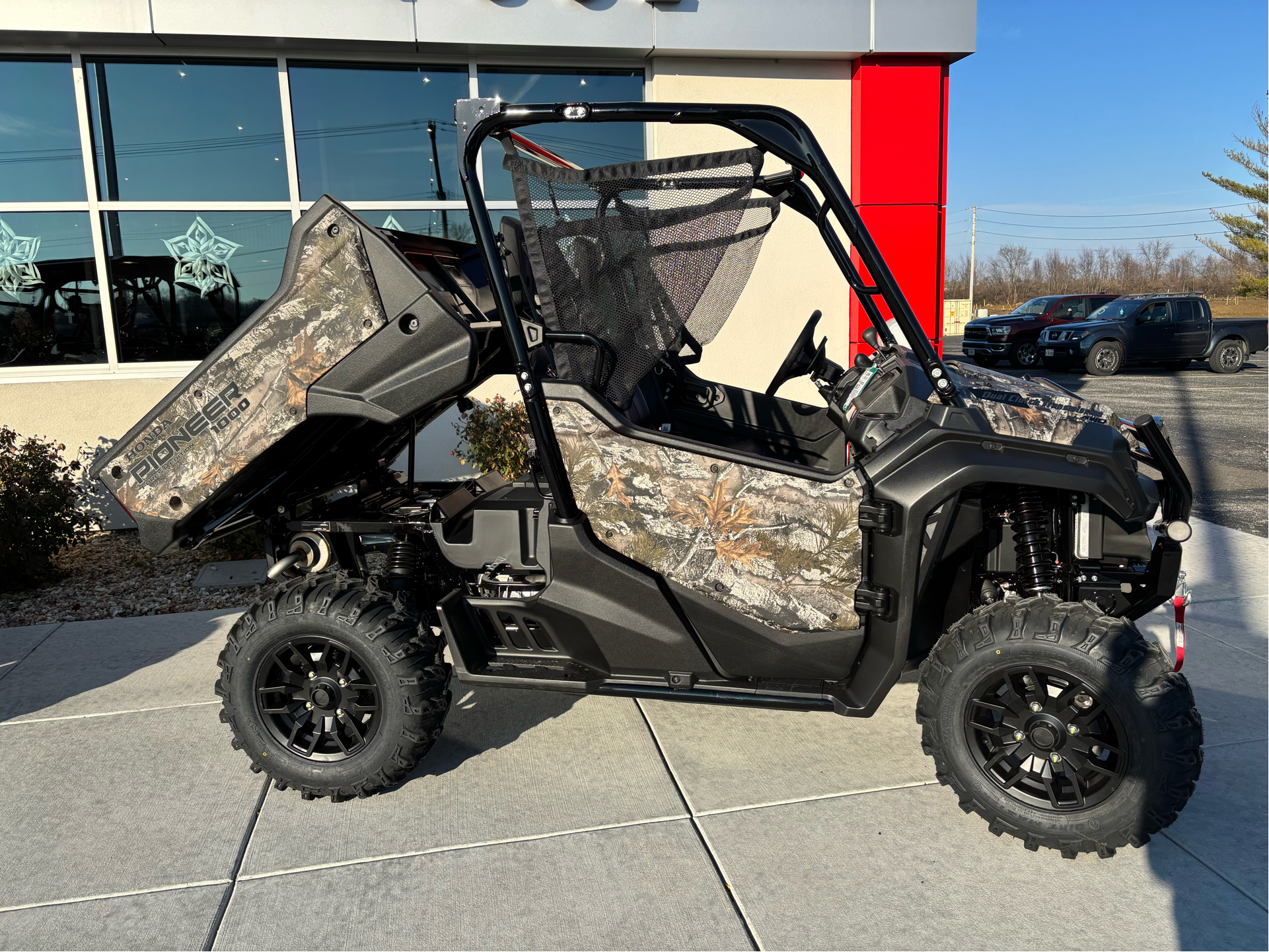 2025 Honda Pioneer 1000 Forest in Fairview Heights, Illinois - Photo 3