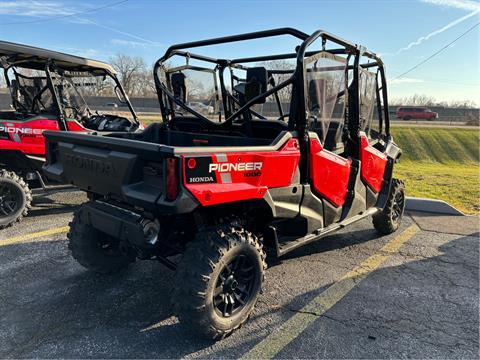 2023 Honda Pioneer 1000-6 Deluxe Crew in Fairview Heights, Illinois - Photo 9