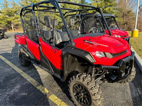 2023 Honda Pioneer 1000-6 Deluxe Crew in Fairview Heights, Illinois - Photo 11