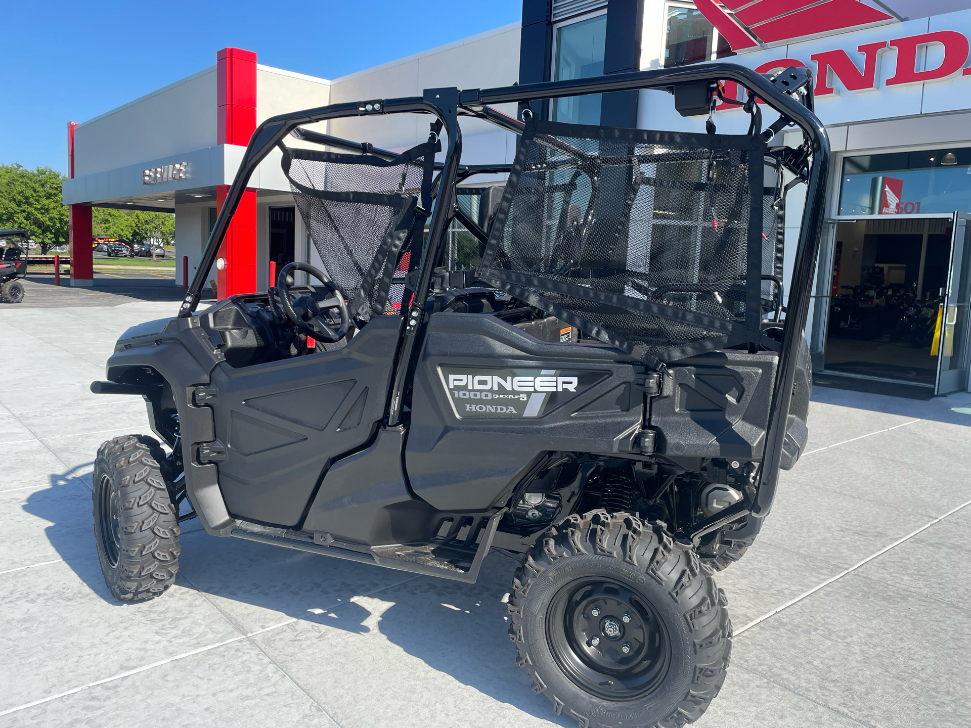 2024 Honda Pioneer 1000-5 in Fairview Heights, Illinois - Photo 5