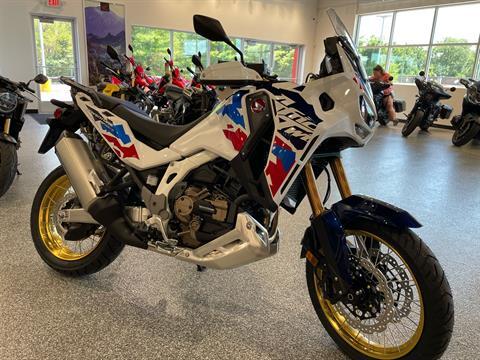 2024 Honda Africa Twin Adventure Sports ES DCT in Fairview Heights, Illinois - Photo 2