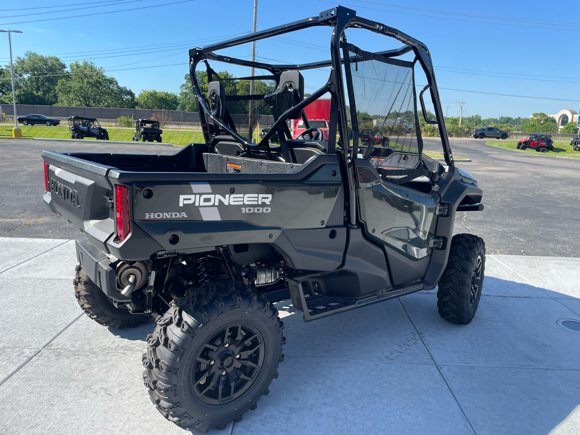 2024 Honda Pioneer 1000 Deluxe in Fairview Heights, Illinois - Photo 4