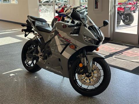 2025 Honda CBR600RR in Fairview Heights, Illinois - Photo 6