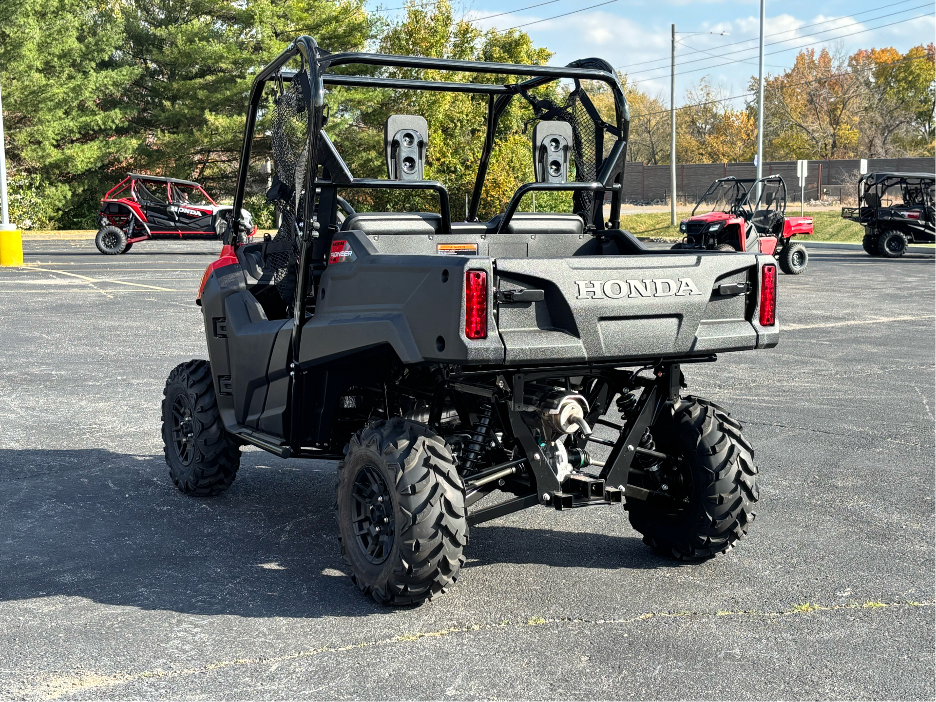 2025 Honda Pioneer 700 Deluxe in Fairview Heights, Illinois - Photo 3