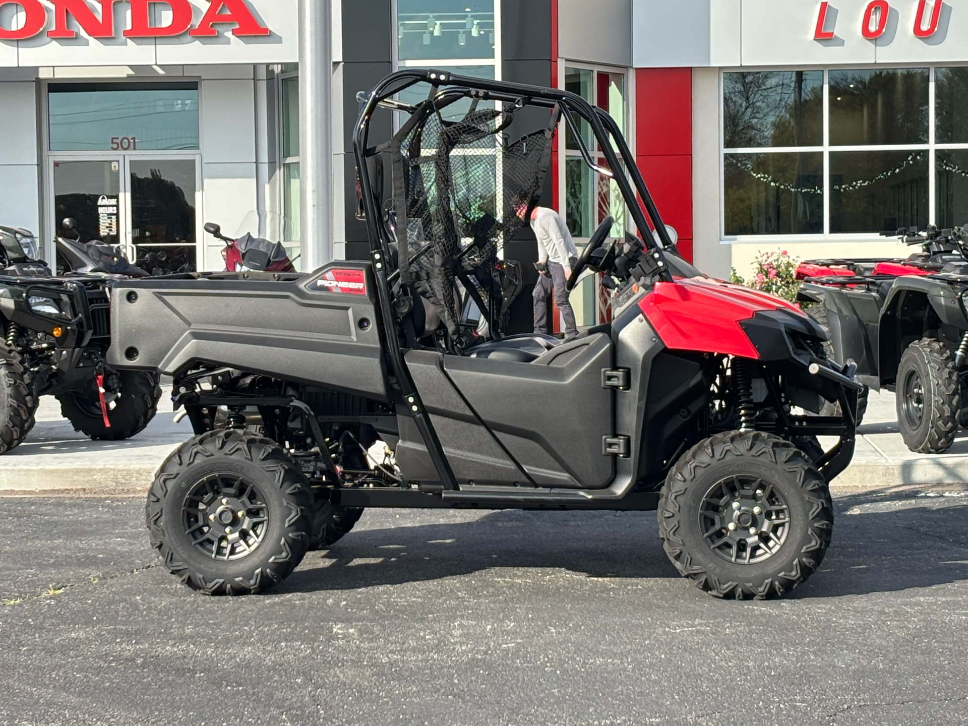 2025 Honda Pioneer 700 Deluxe in Fairview Heights, Illinois - Photo 13