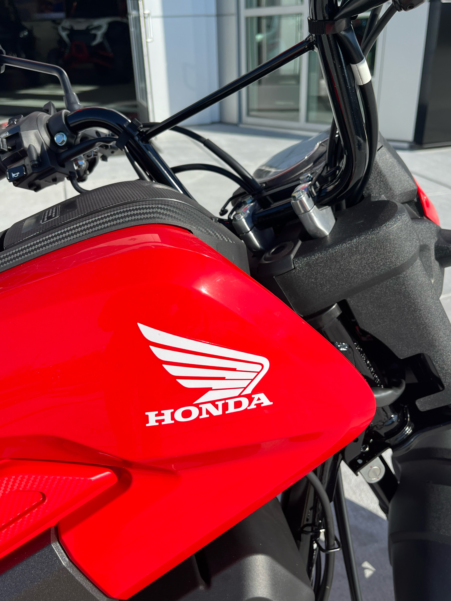 2023 Honda Navi in Fairview Heights, Illinois - Photo 12