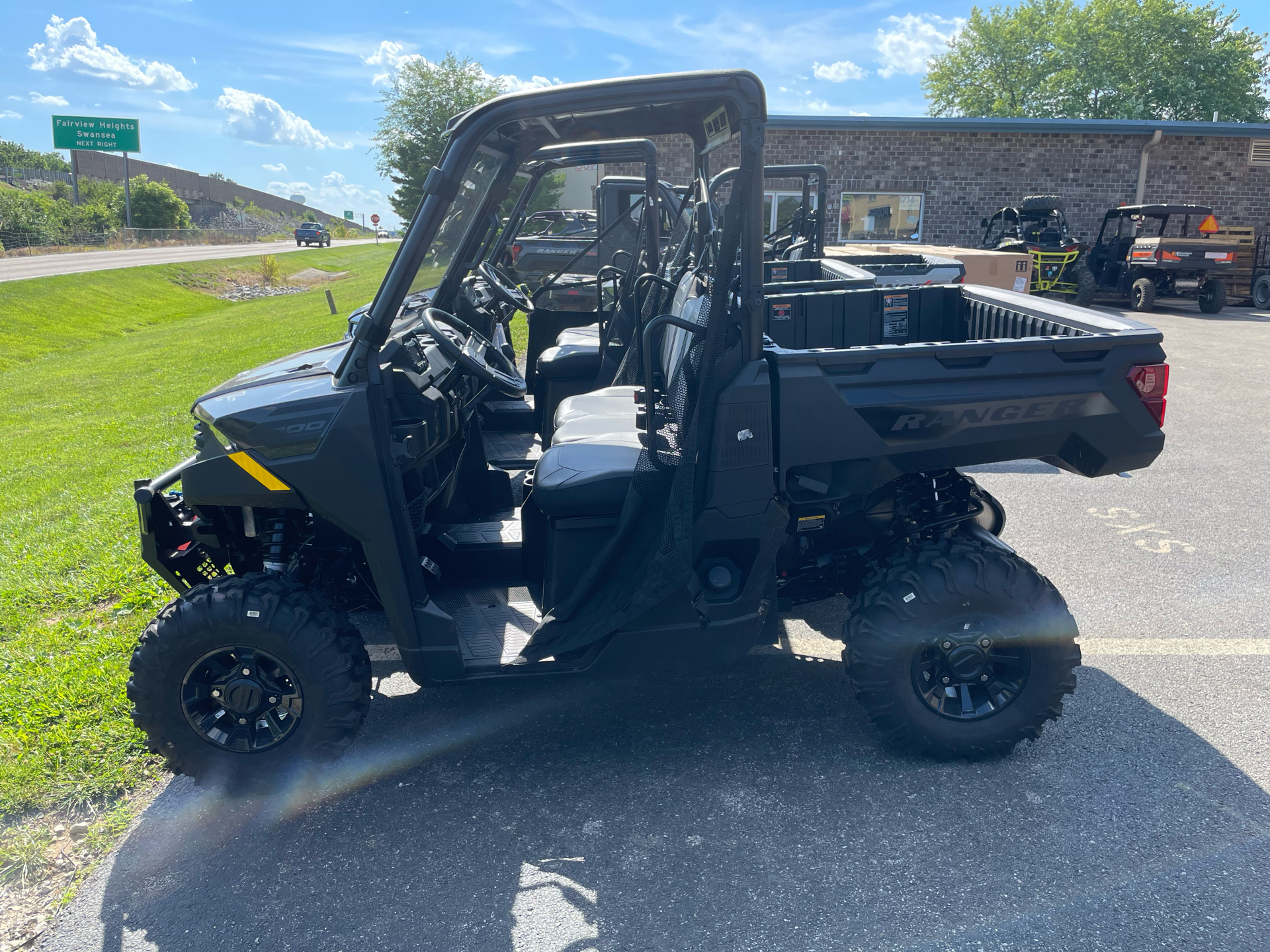 2025 Polaris Ranger 1000 Premium in O'Fallon, Illinois - Photo 1