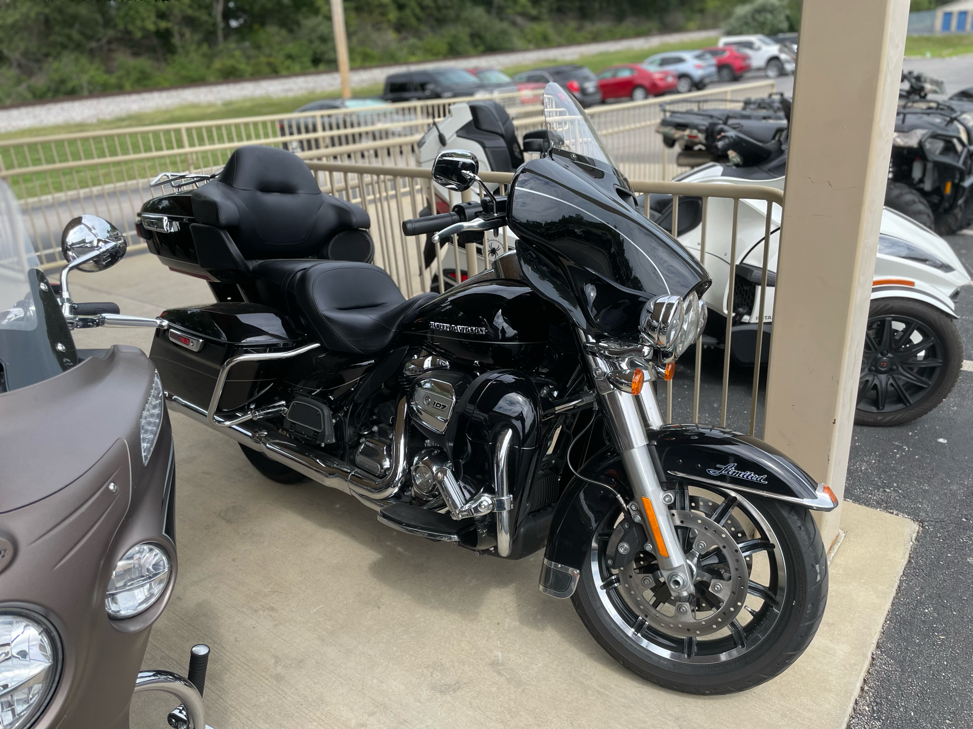 2017 Harley-Davidson Ultra Limited in O'Fallon, Illinois - Photo 1