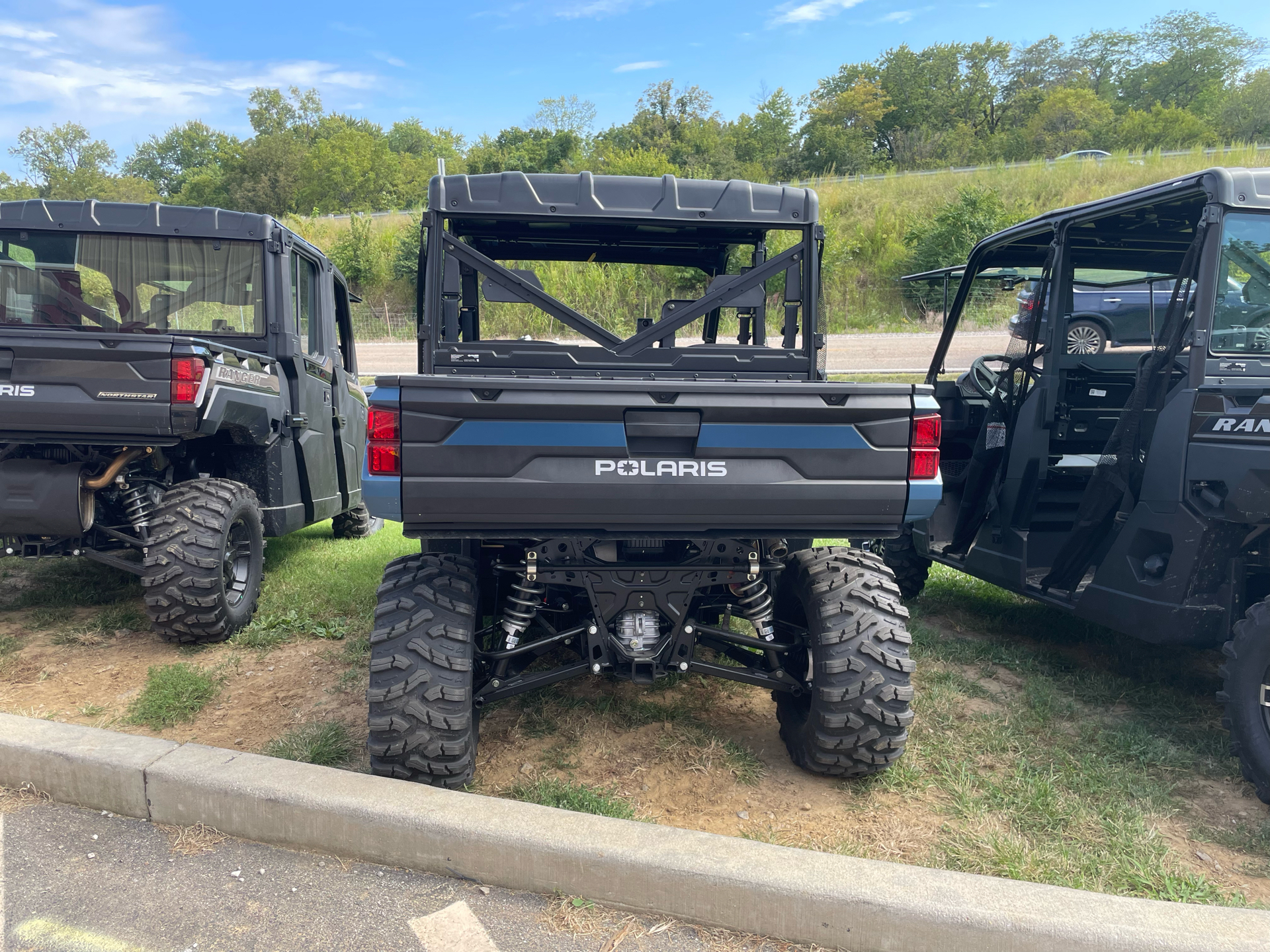 2025 Polaris Ranger Crew XP 1000 Premium in O'Fallon, Illinois - Photo 3