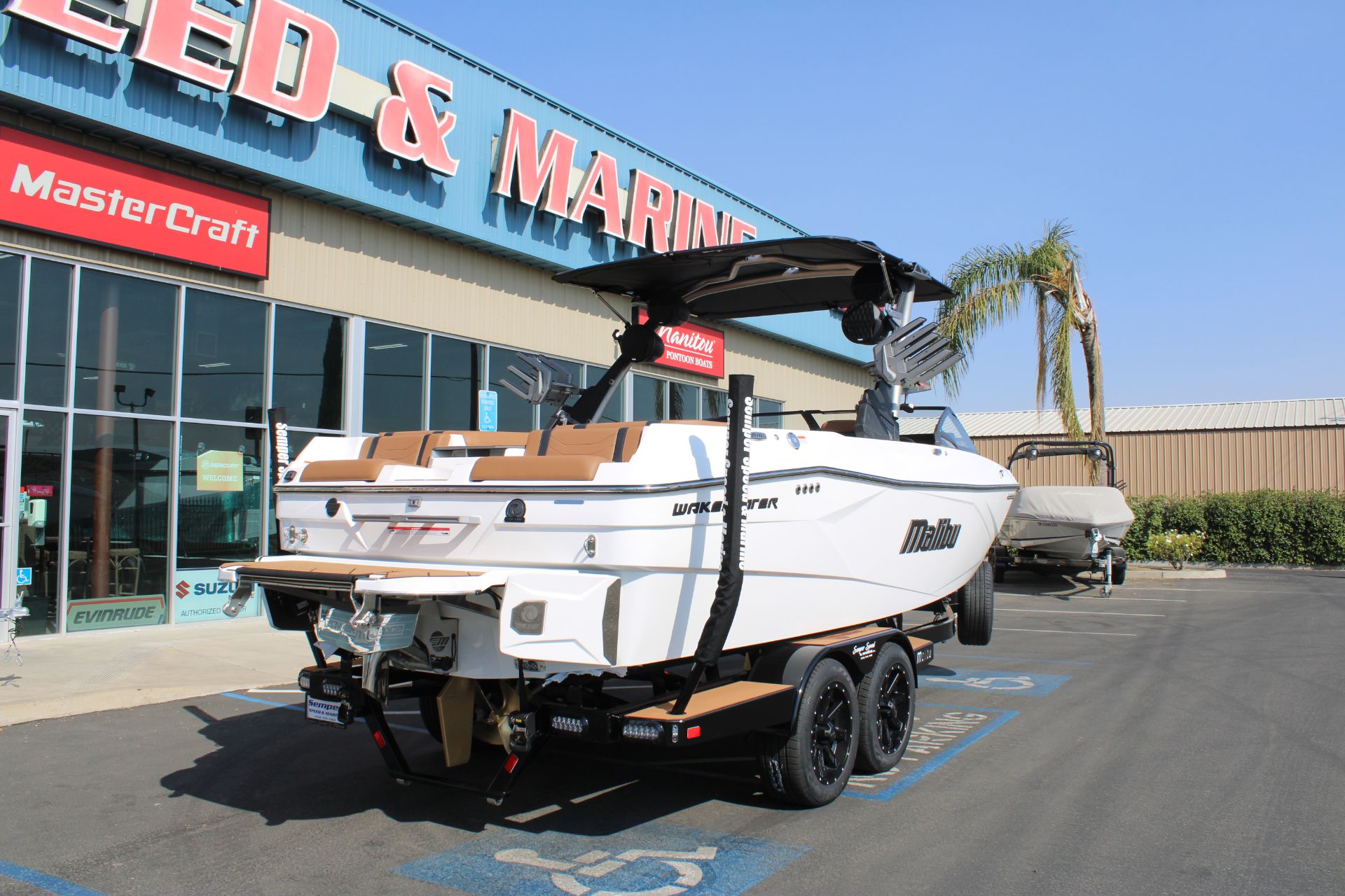 2025 Malibu 23LSV (white) in Madera, California - Photo 4