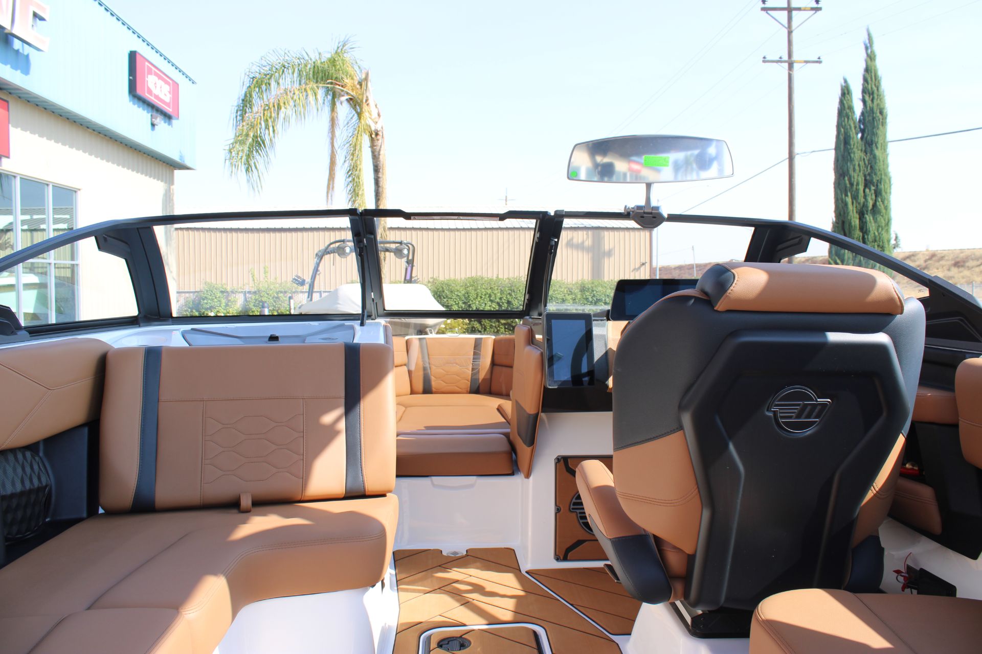 2025 Malibu 23LSV (white) in Madera, California - Photo 8