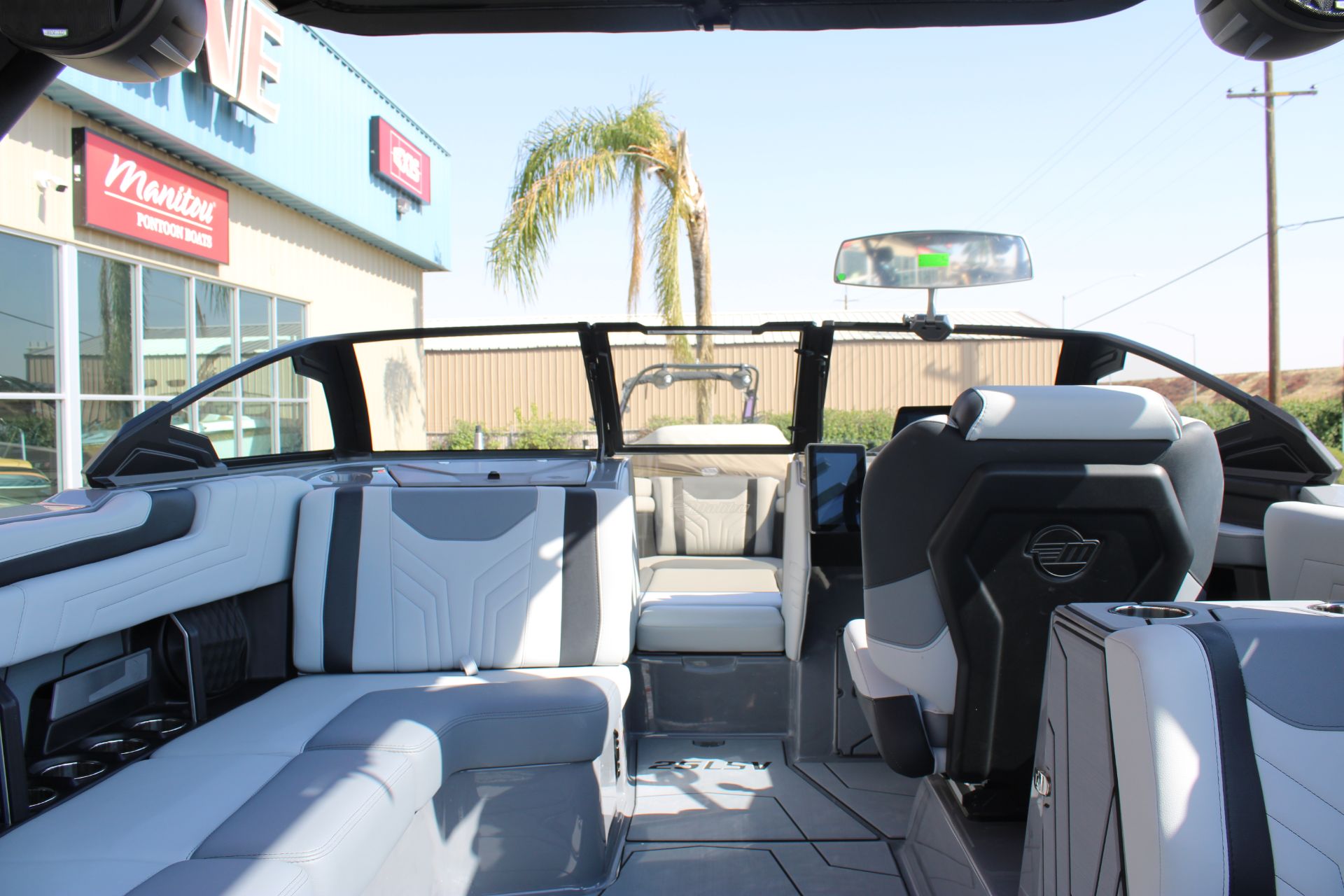 2025 Malibu 25 LSV in Madera, California - Photo 9