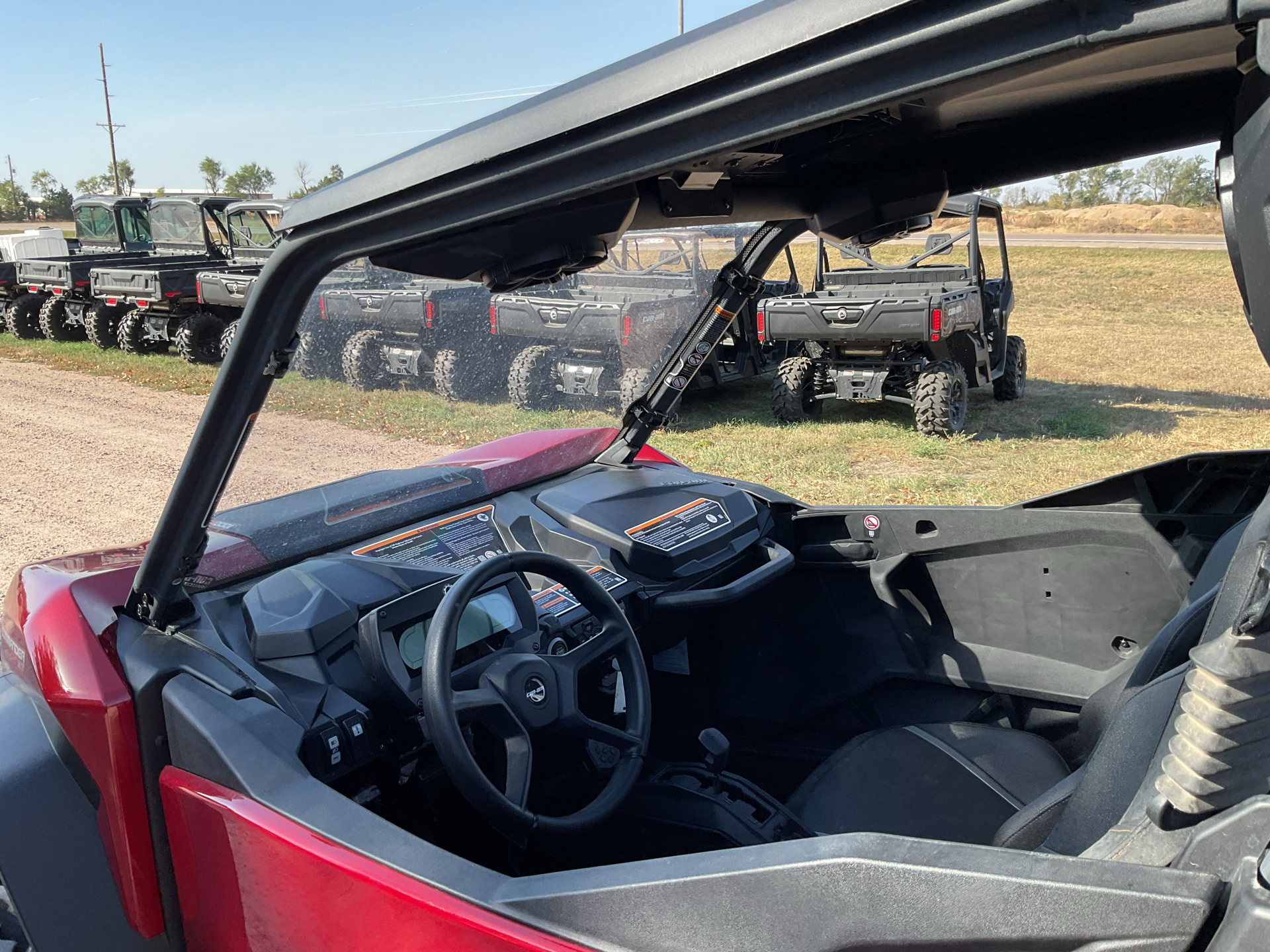 2024 Can-Am Commander XT 1000R in O'Neill, Nebraska - Photo 2