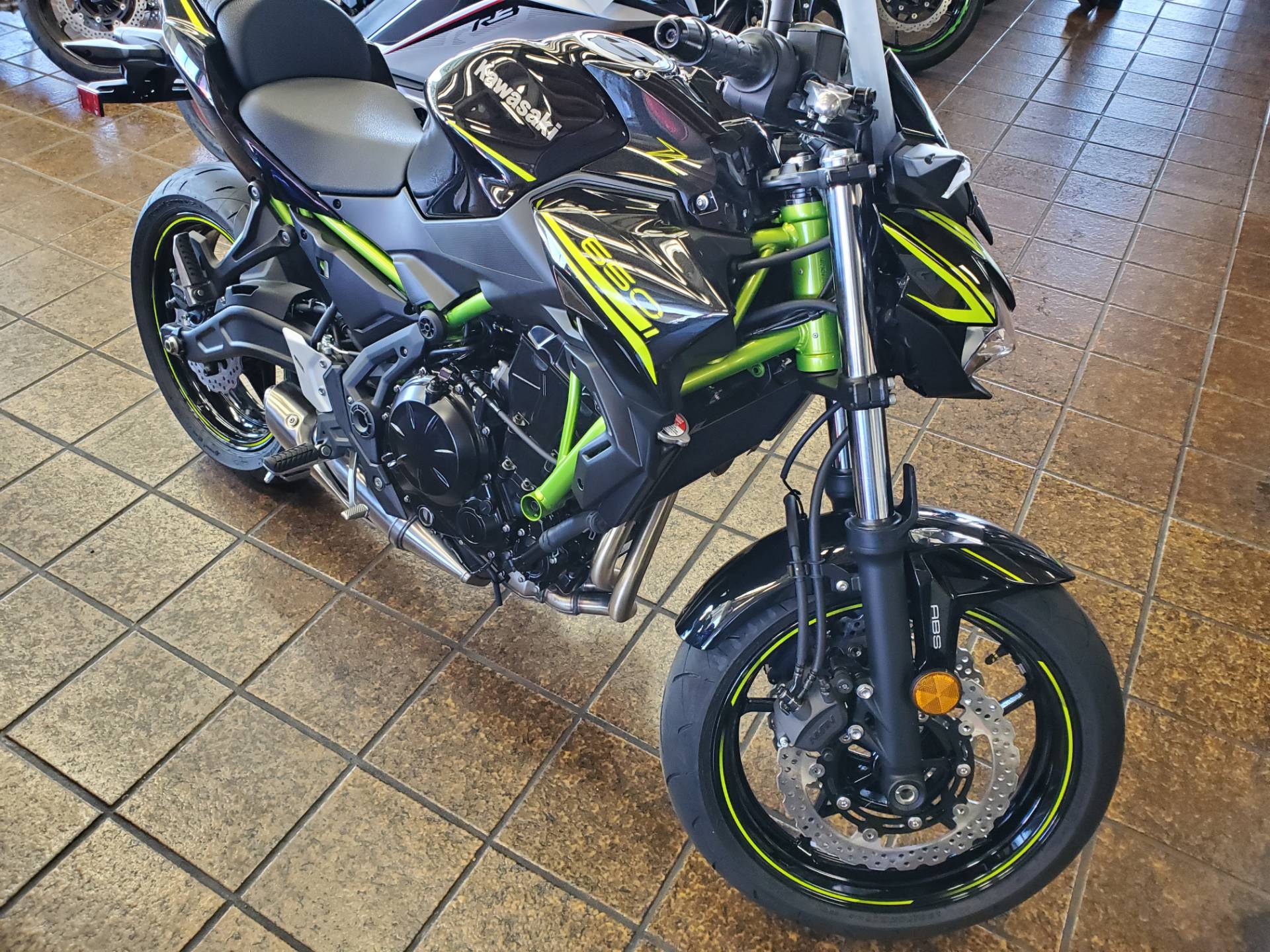 kawasaki z650 on road price