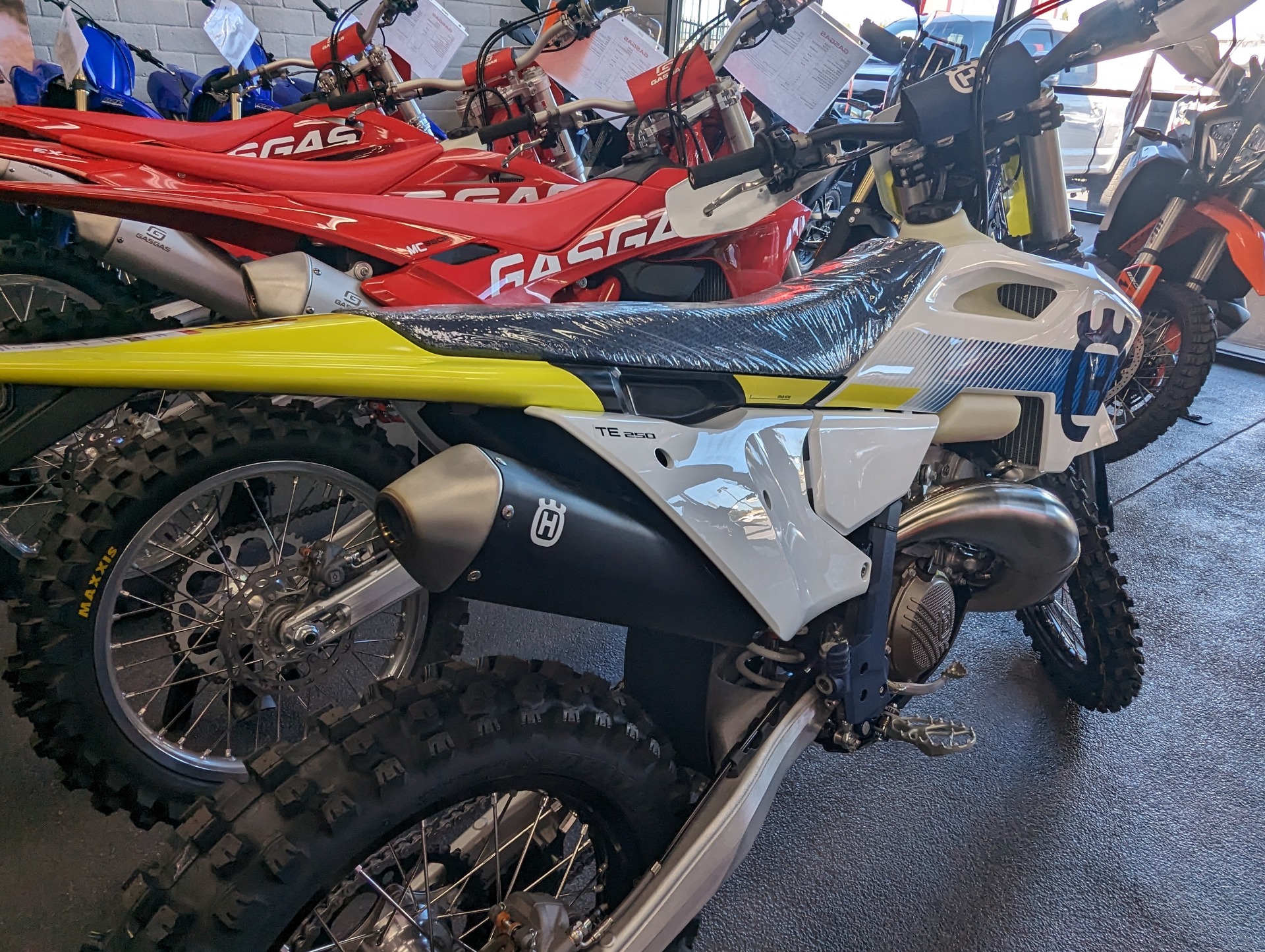 2024 Husqvarna TE 250 in Sacramento, California - Photo 5