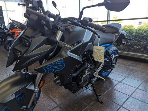 2024 Suzuki GSX-8S in Sacramento, California - Photo 3