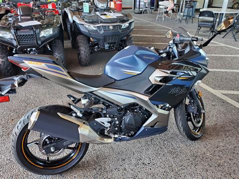 2023 Kawasaki Ninja 400 ABS in Sacramento, California - Photo 2