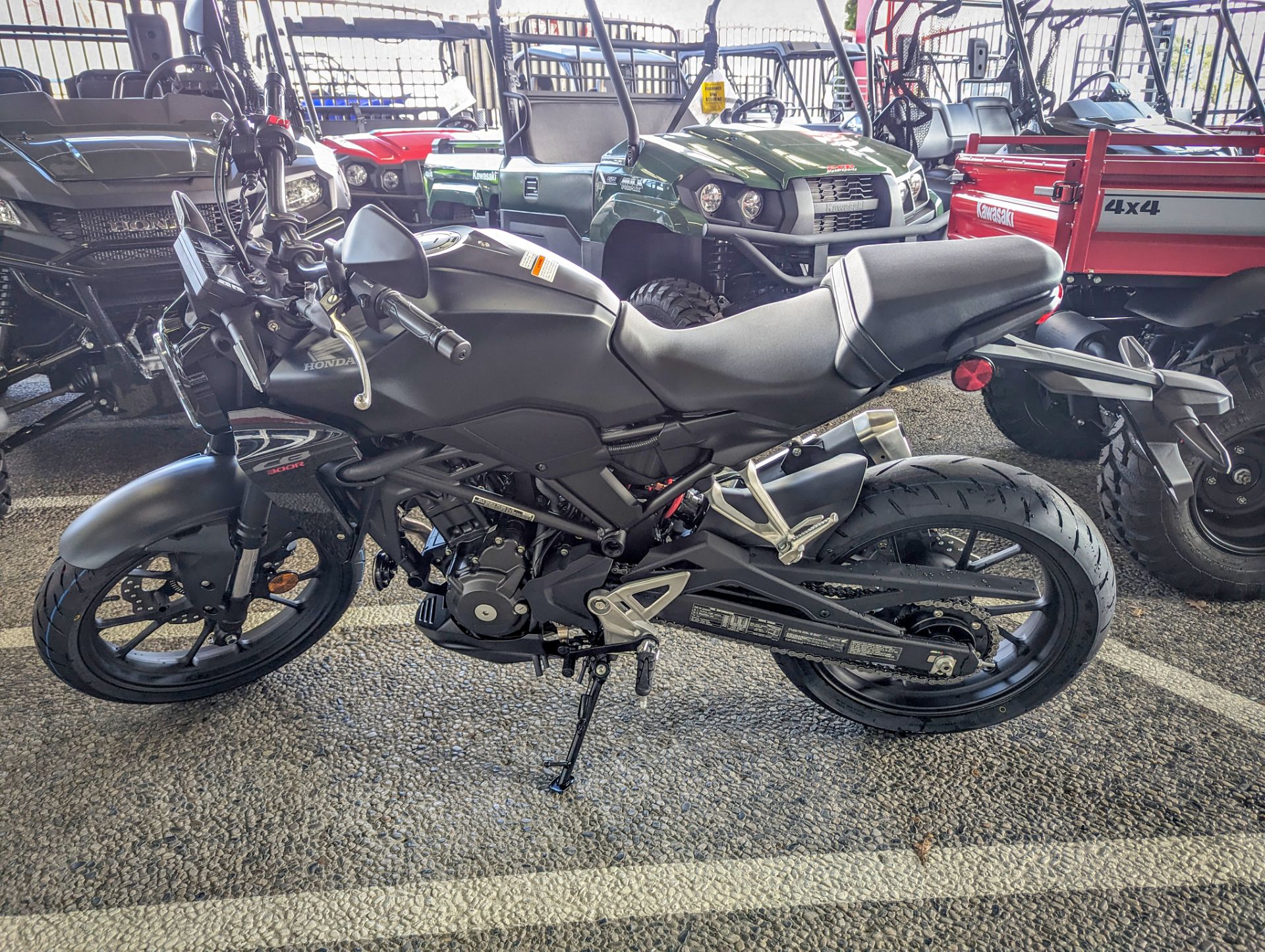 2024 Honda CB300R ABS in Sacramento, California - Photo 4