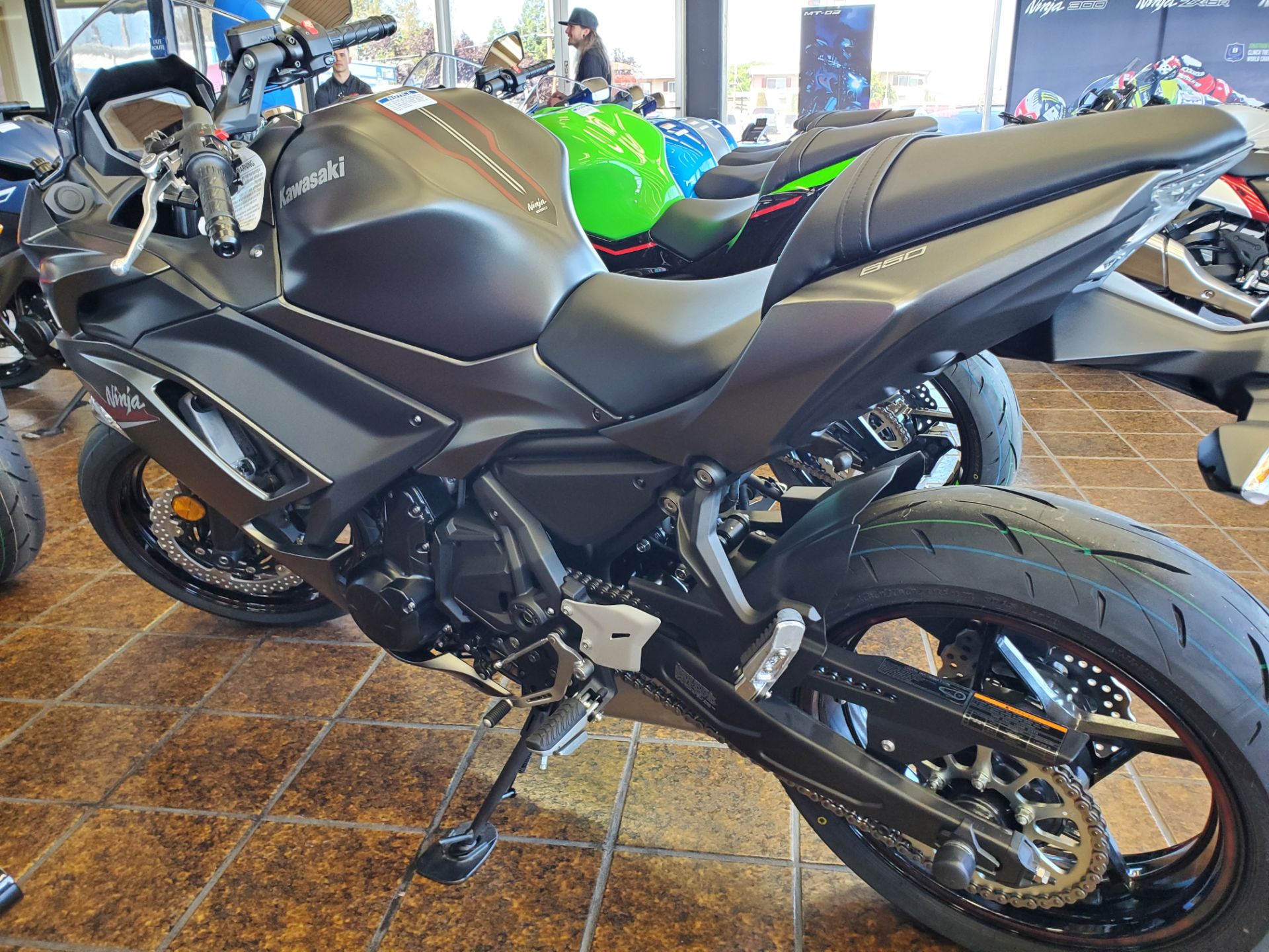 2022 Kawasaki Ninja 650 in Sacramento, California - Photo 4