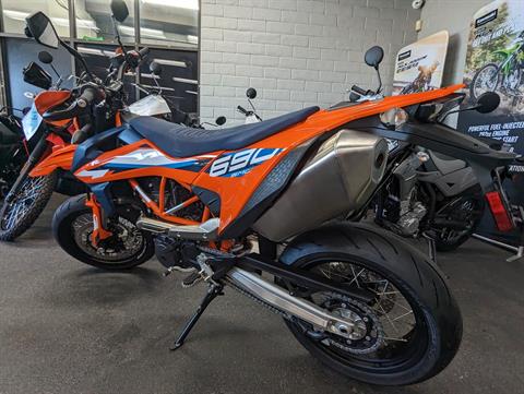 2024 KTM 690 SMC R in Sacramento, California - Photo 4