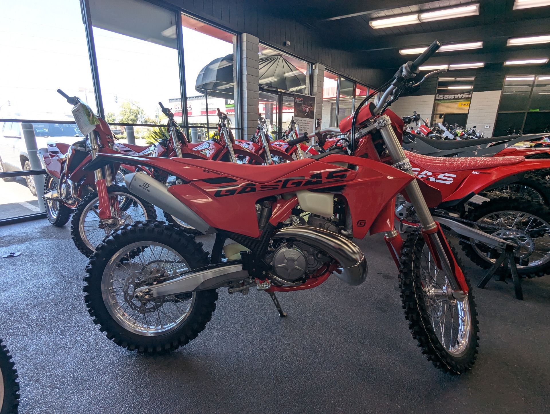 2025 GASGAS EC 250 in Sacramento, California - Photo 4