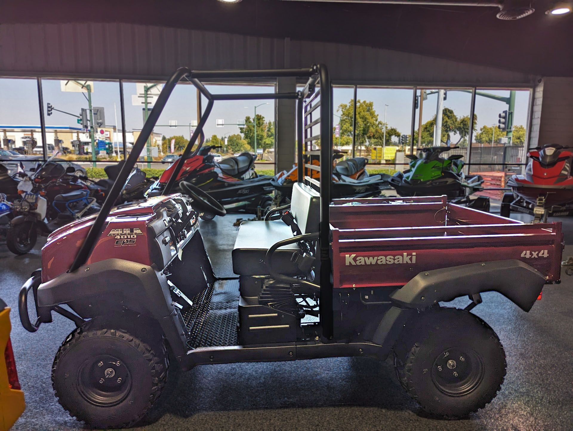 2023 Kawasaki Mule 4010 4x4 in Sacramento, California - Photo 5