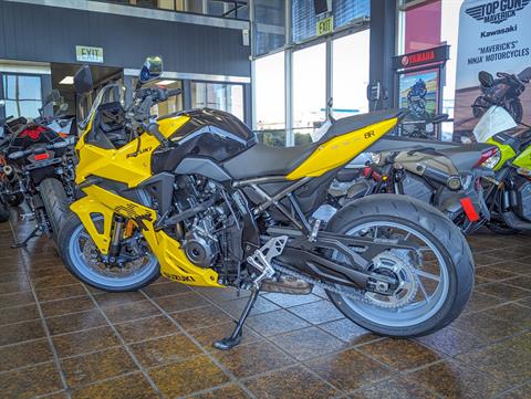 2024 Suzuki GSX-8R in Sacramento, California - Photo 5