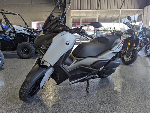 2024 Yamaha XMAX in Sacramento, California - Photo 2