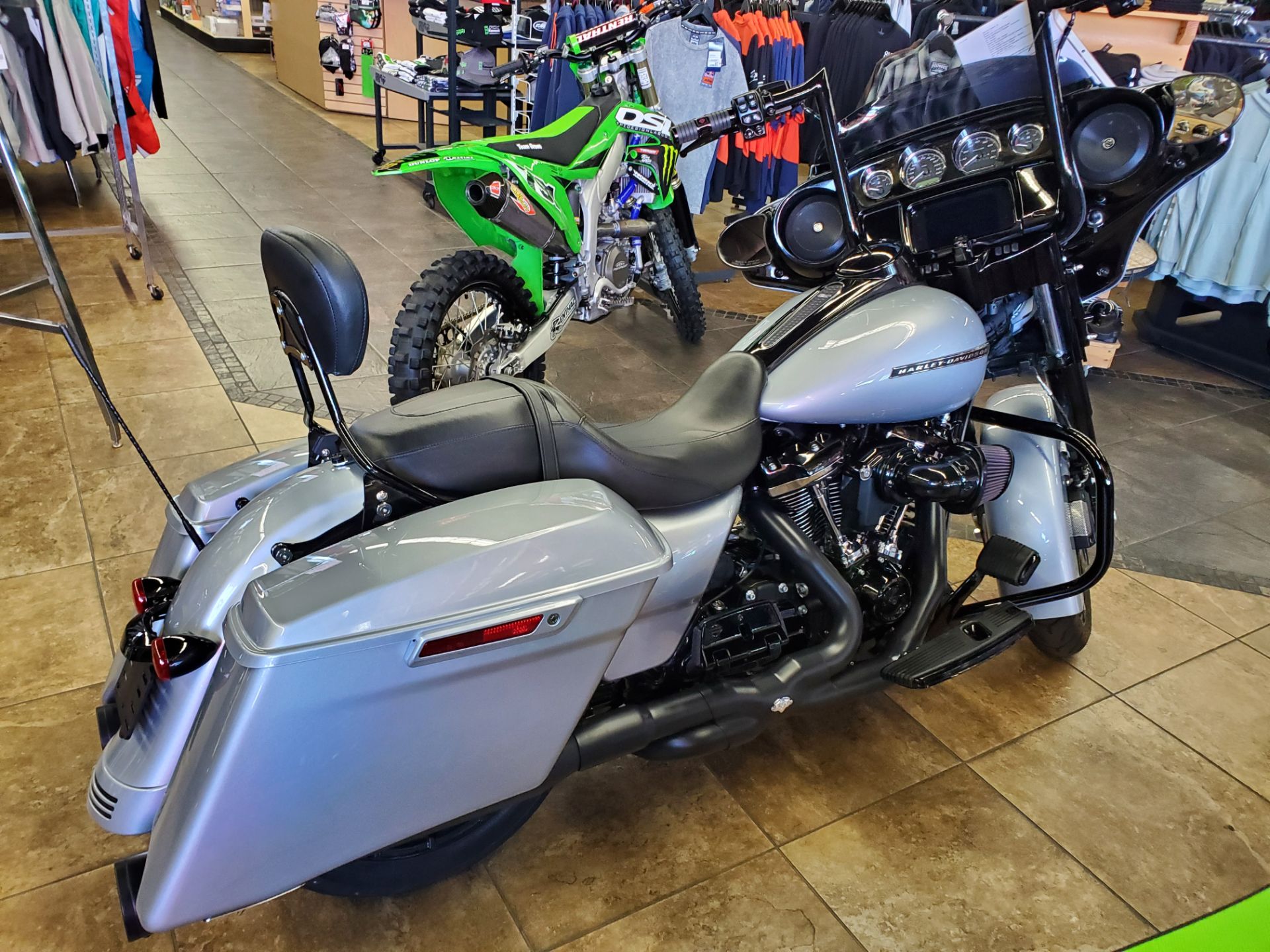 2019 Harley-Davidson Street Glide® Special in Sacramento, California - Photo 4