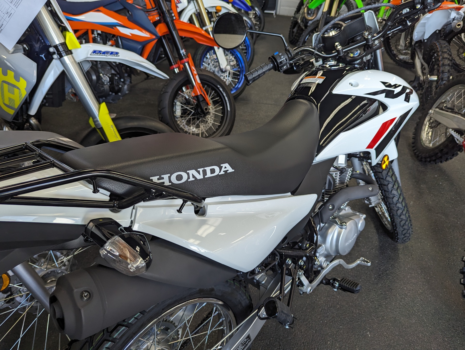 2023 Honda XR150L in Sacramento, California - Photo 2