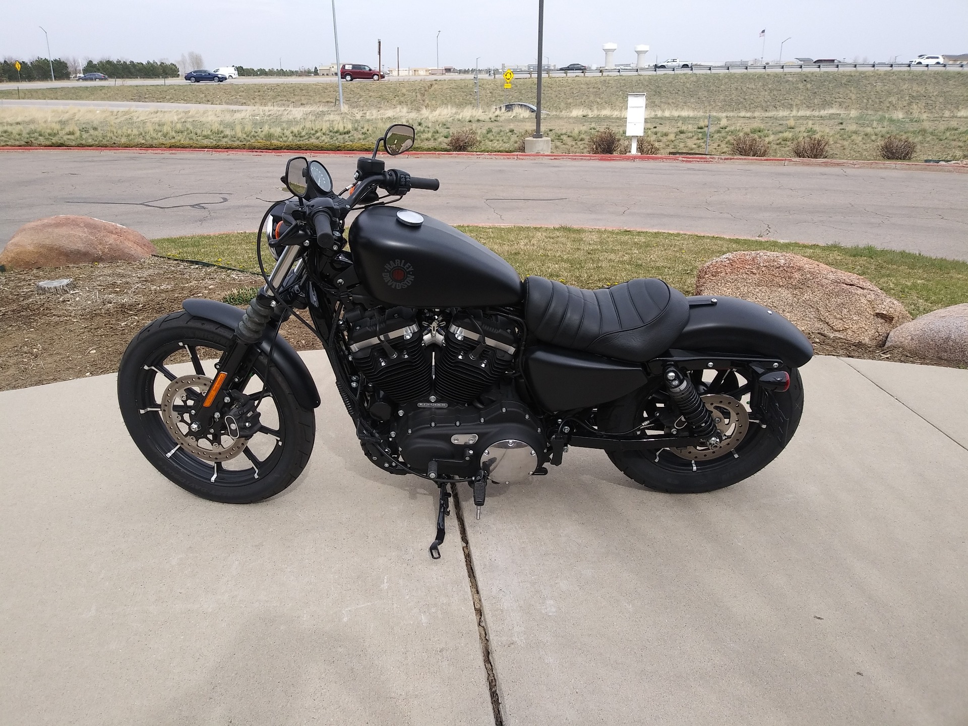 2019 Harley-Davidson Iron 883™ in Loveland, Colorado - Photo 2