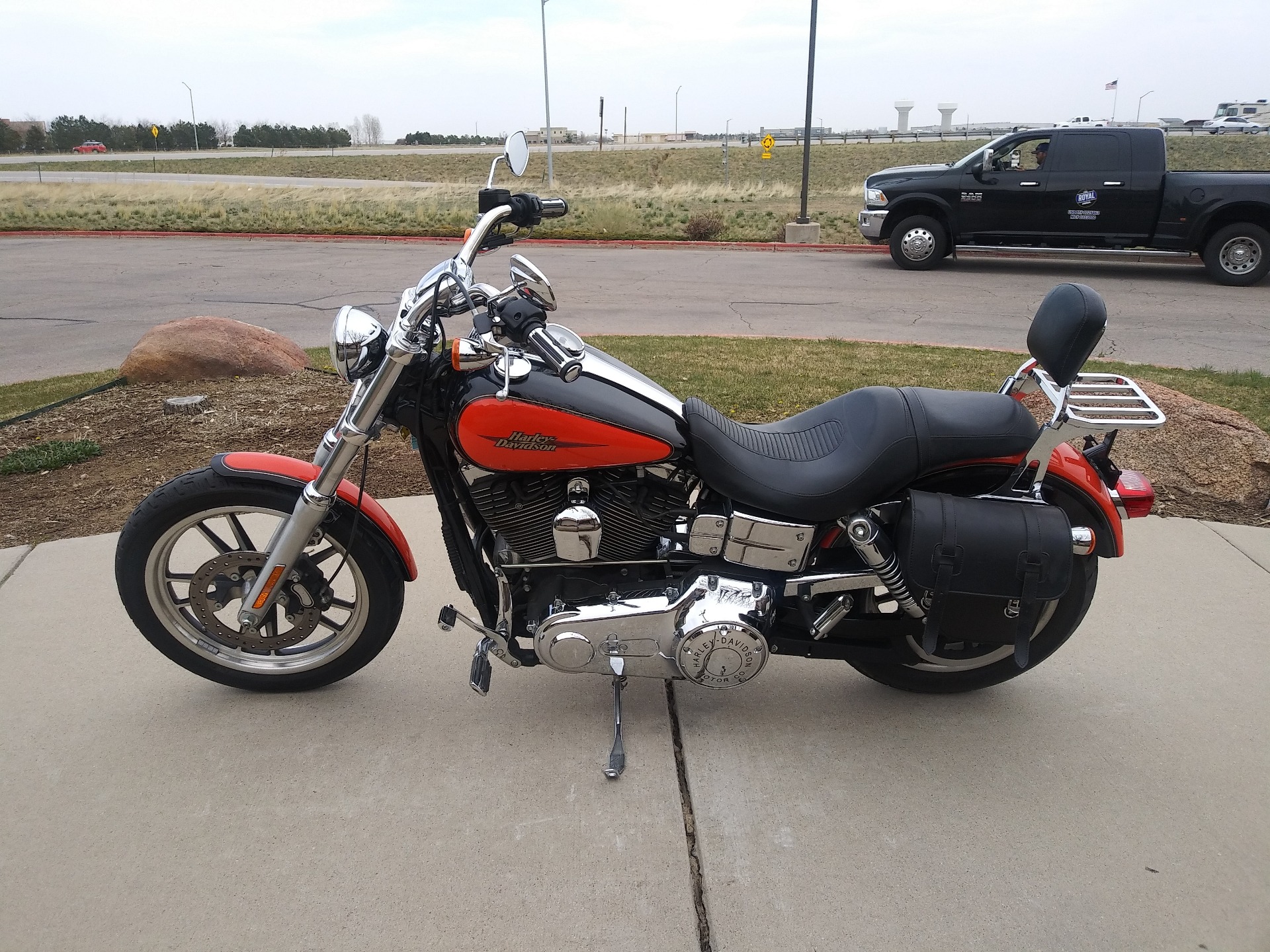2009 Harley-Davidson Dyna® Low Rider® in Loveland, Colorado - Photo 2